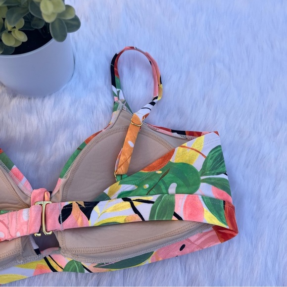 NWT Kona Sol Women’s V-Neck Knot Bikini Top - Picture 7 of 17